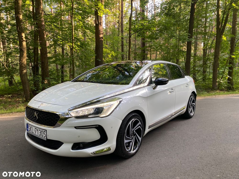 DS Automobiles DS 5 - 5