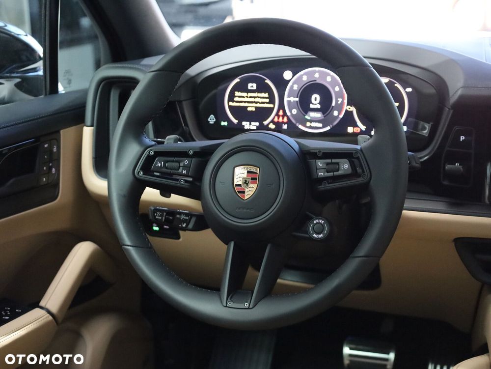 Porsche Cayenne - 21
