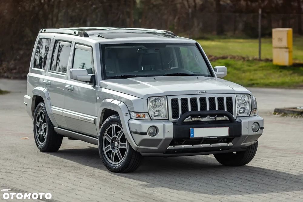 Jeep Commander 3.0 CRD Limited - 38