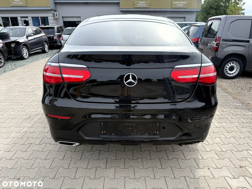 Mercedes-Benz GLC 250 d 4Matic 9G-TRONIC AMG Line - 2