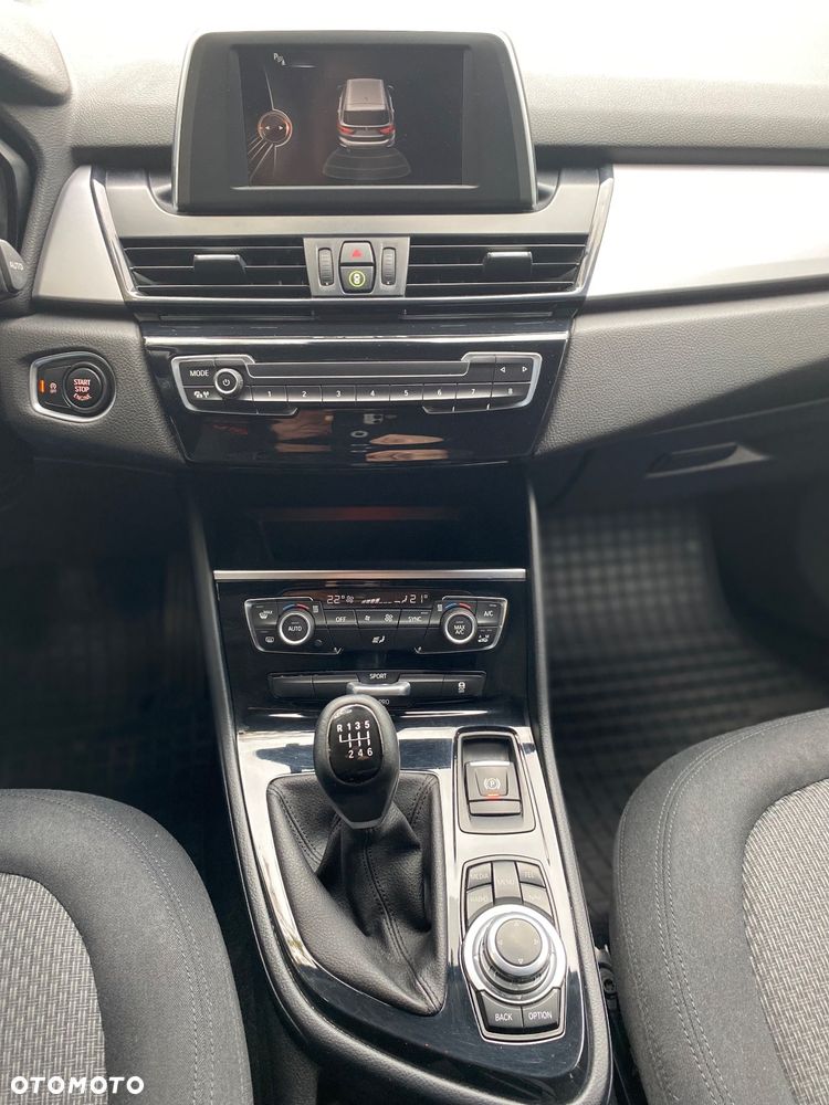 BMW Seria 2 216d GT - 10