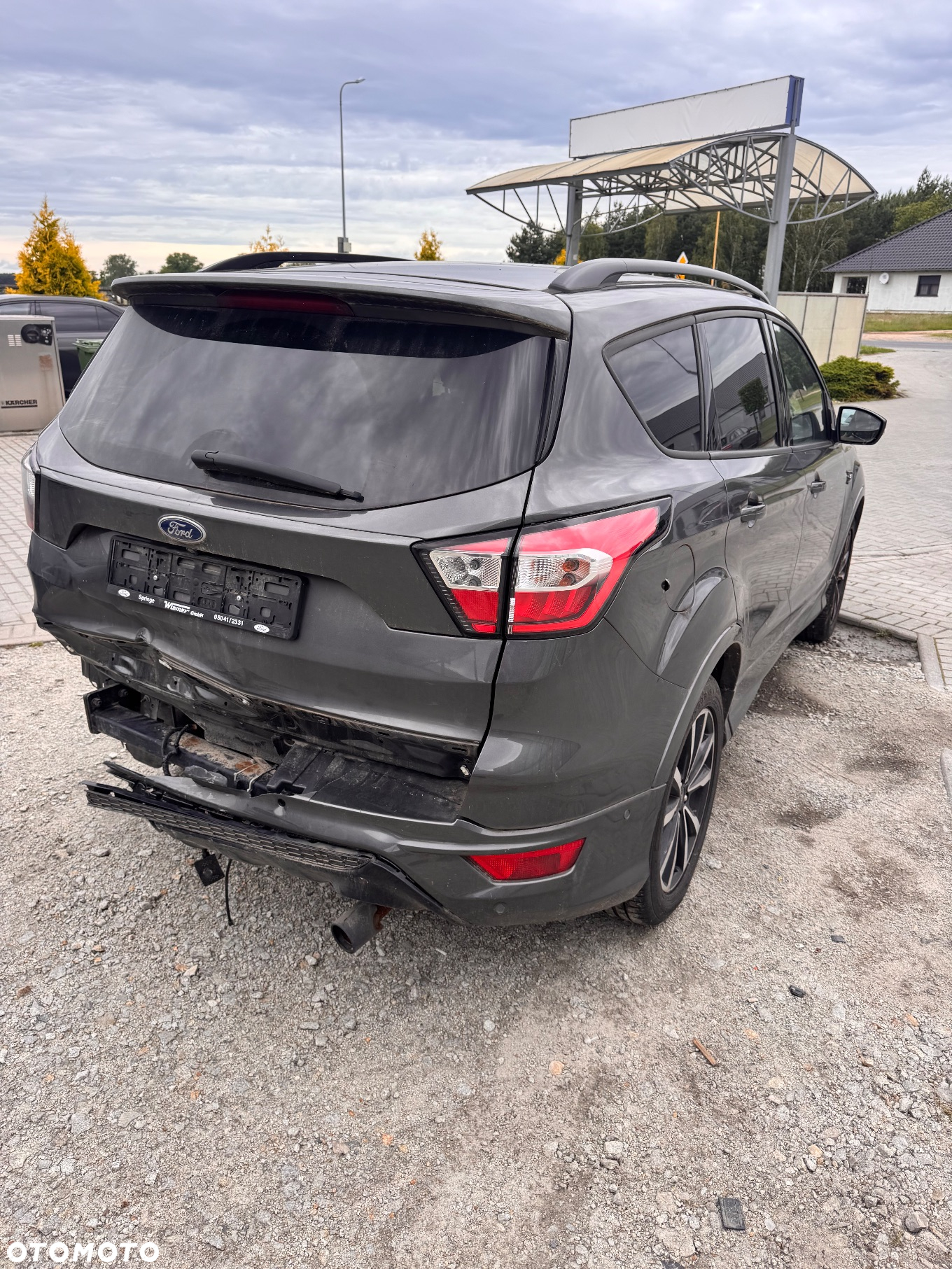 Ford Kuga 1.5 EcoBoost 2x4 ST-Line - 4
