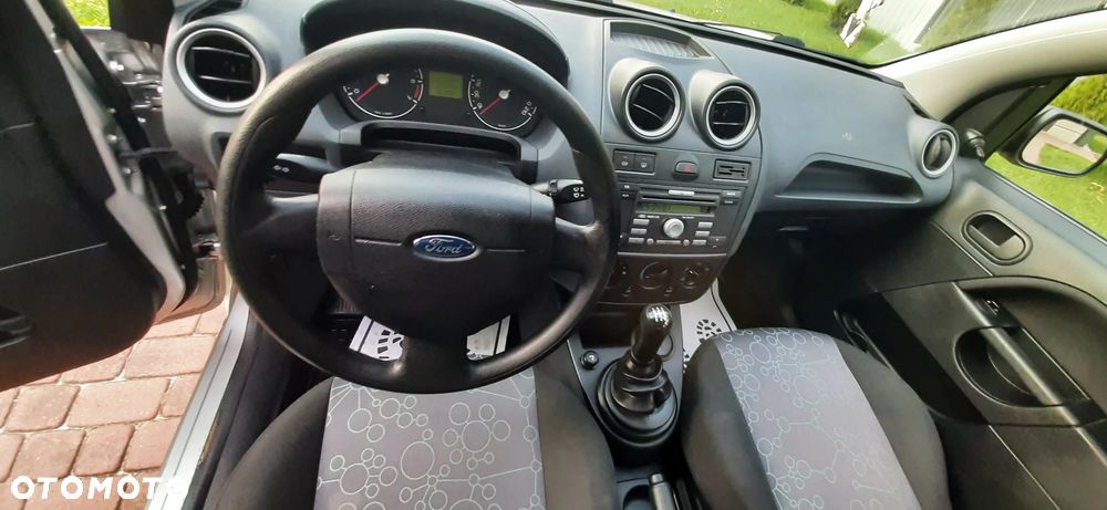 Ford Fiesta - 37