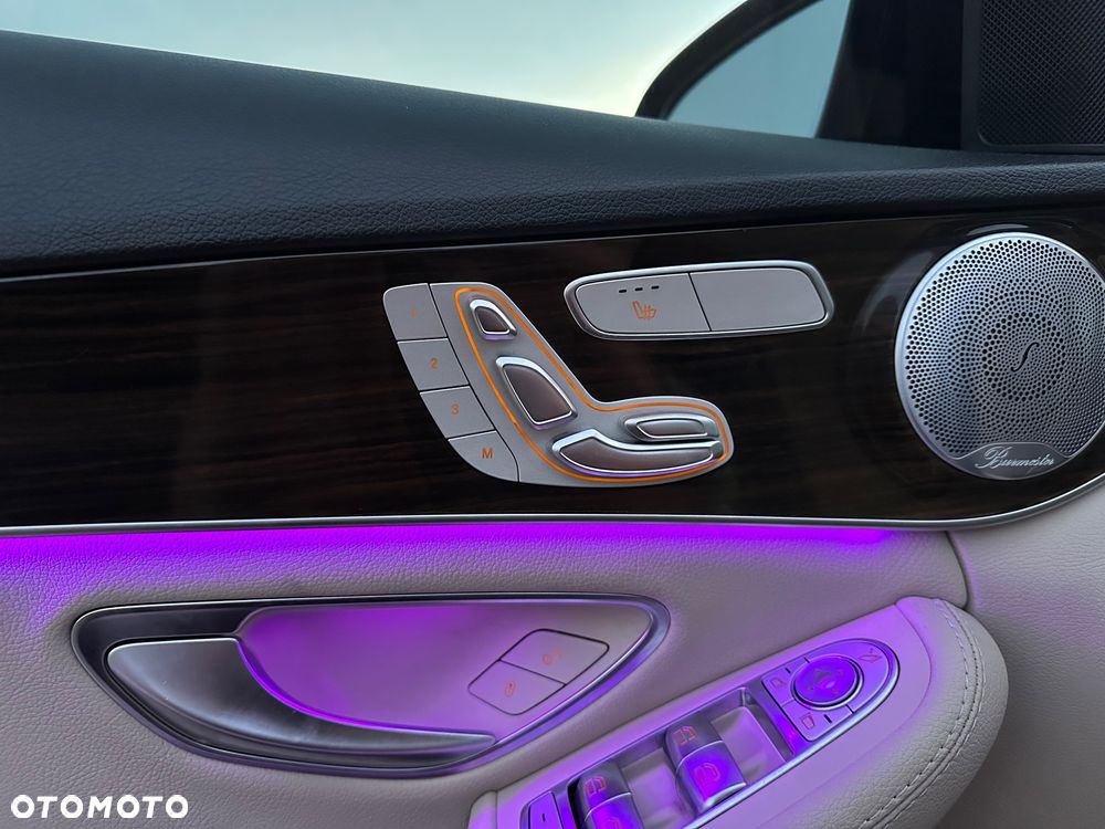 Mercedes-Benz Klasa C 300 T 9G-TRONIC AMG Line - 20