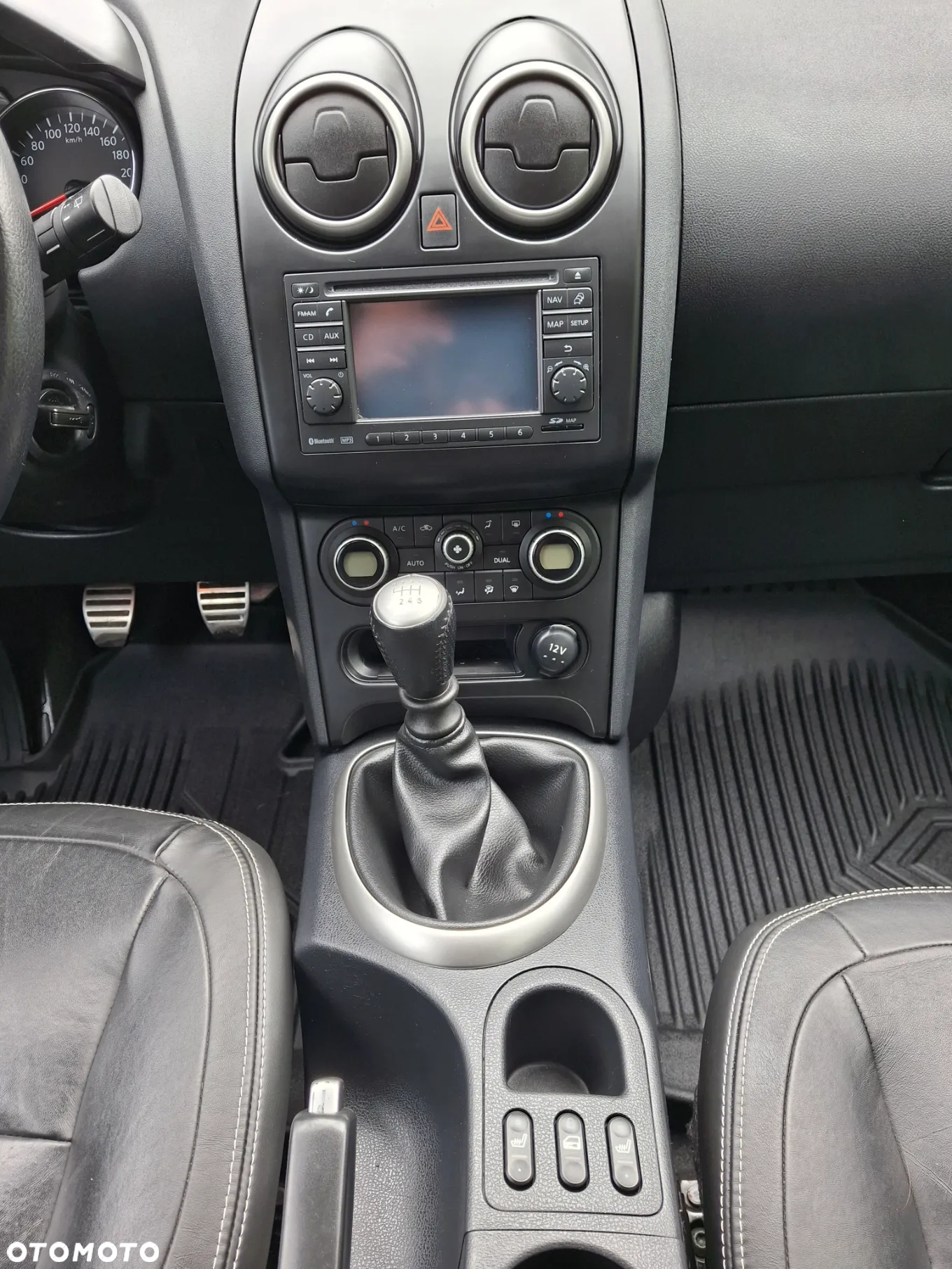 Nissan Qashqai+2 2.0 Acenta - 32