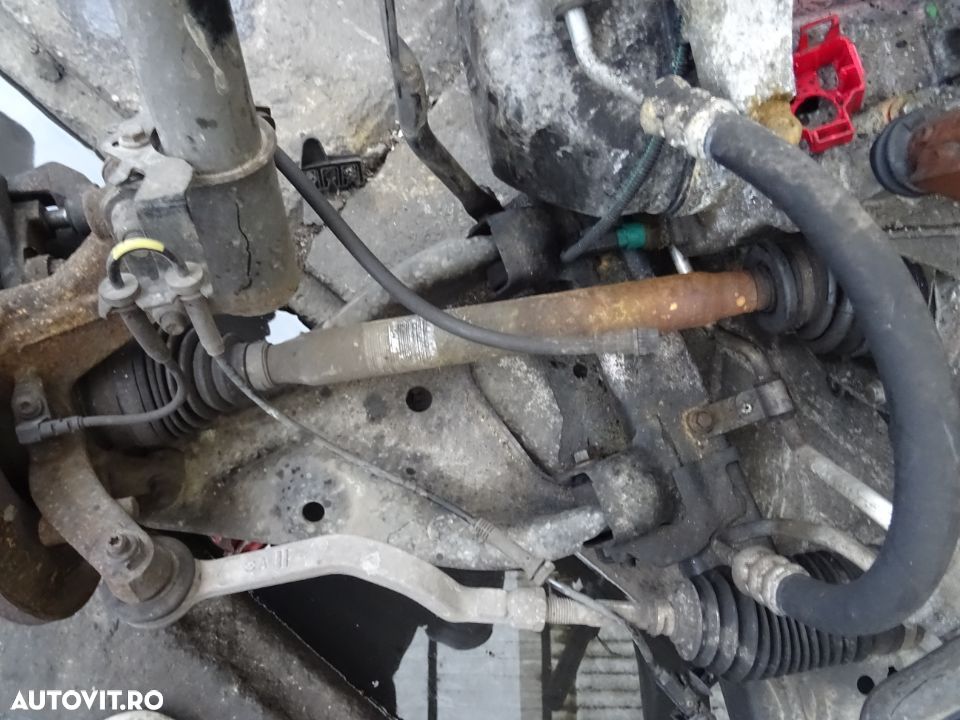 Planetara stanga dreapta Dacia Logan 1.2 benzina D4FF732 55 KW 75 CP din 2015 - 1