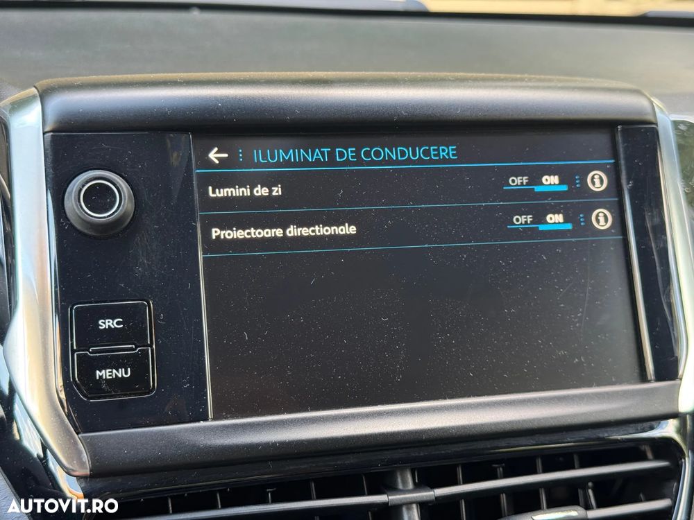 Peugeot 2008 PureTech 110 GPF Stop&Start EAT6 Allure - 24