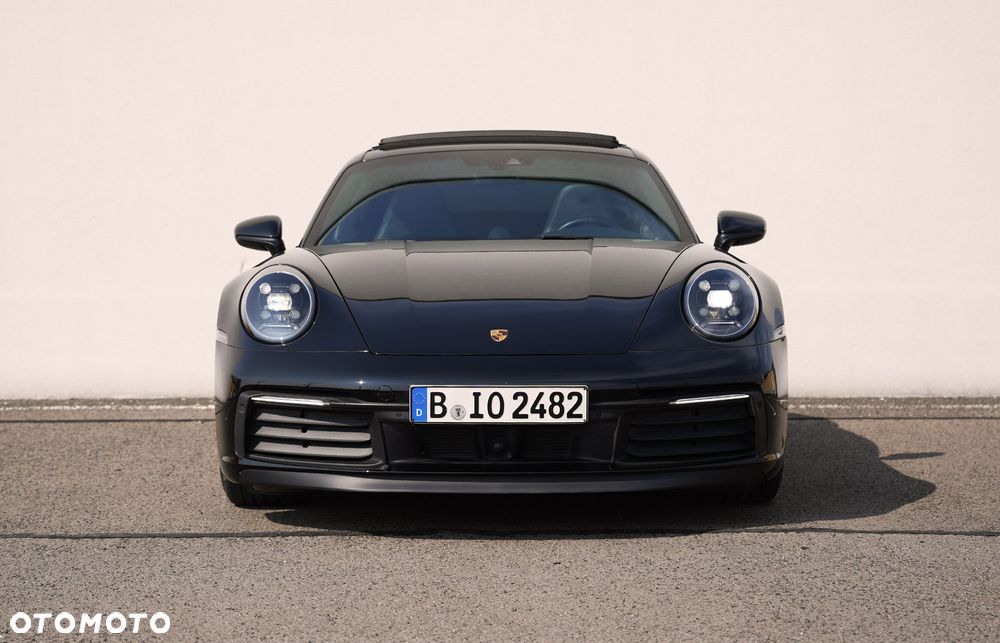 Porsche 911 Carrera S - 16