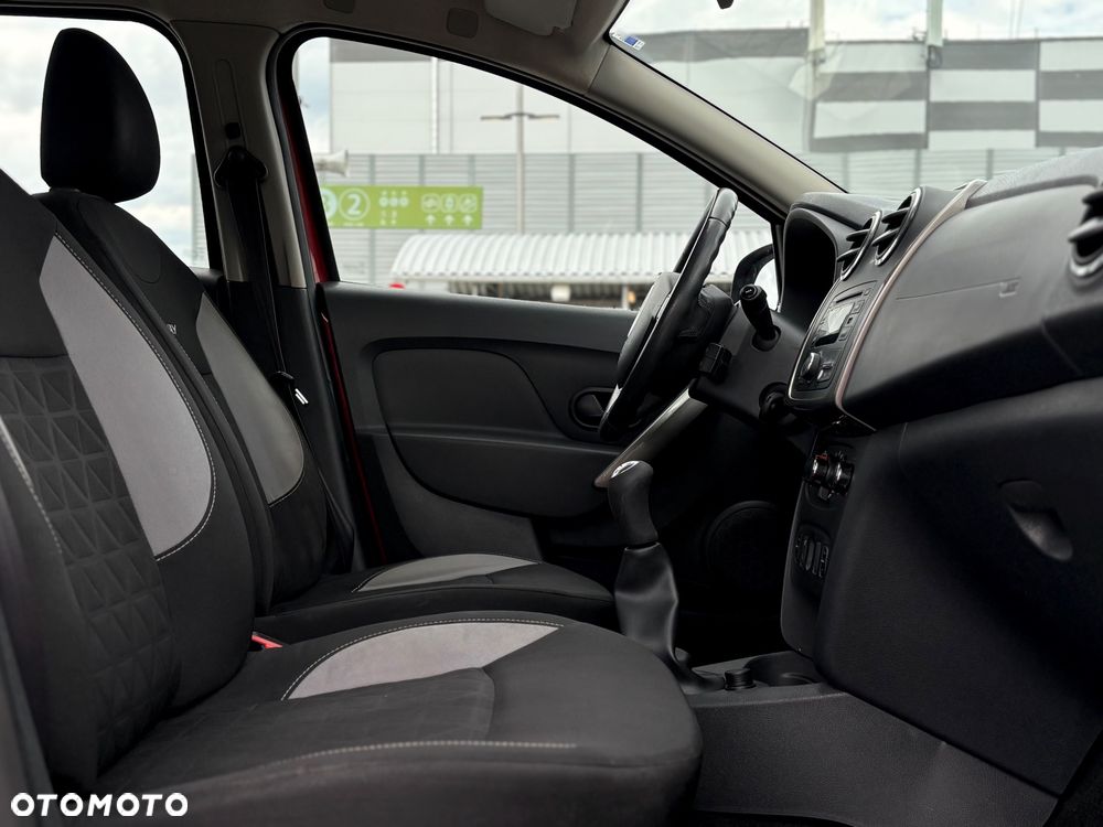 Dacia Sandero 0.9 TCe Laureate - 6