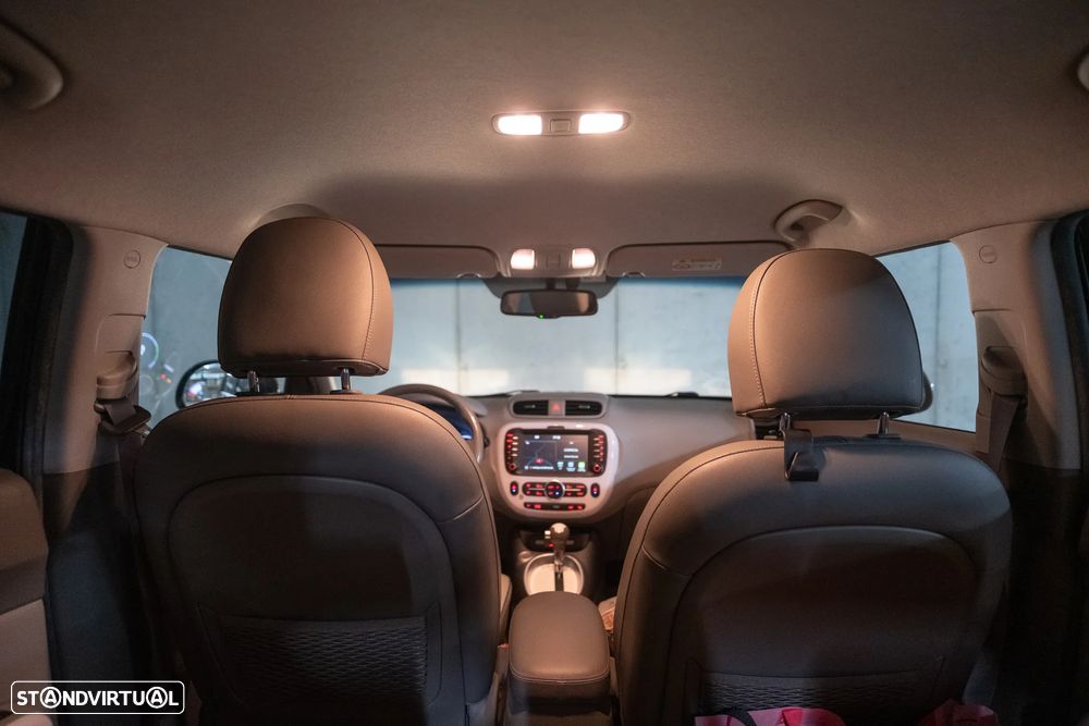 Kia e-Soul EV Play - 11