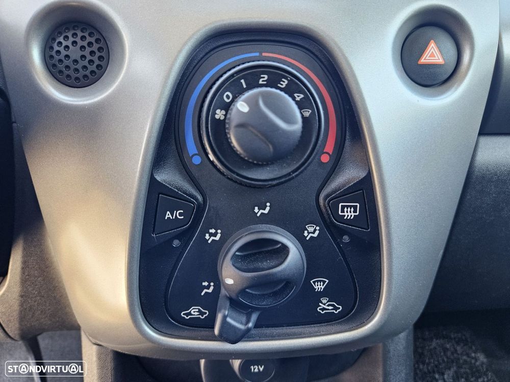 Peugeot 108 1.0 VTi Active - 31