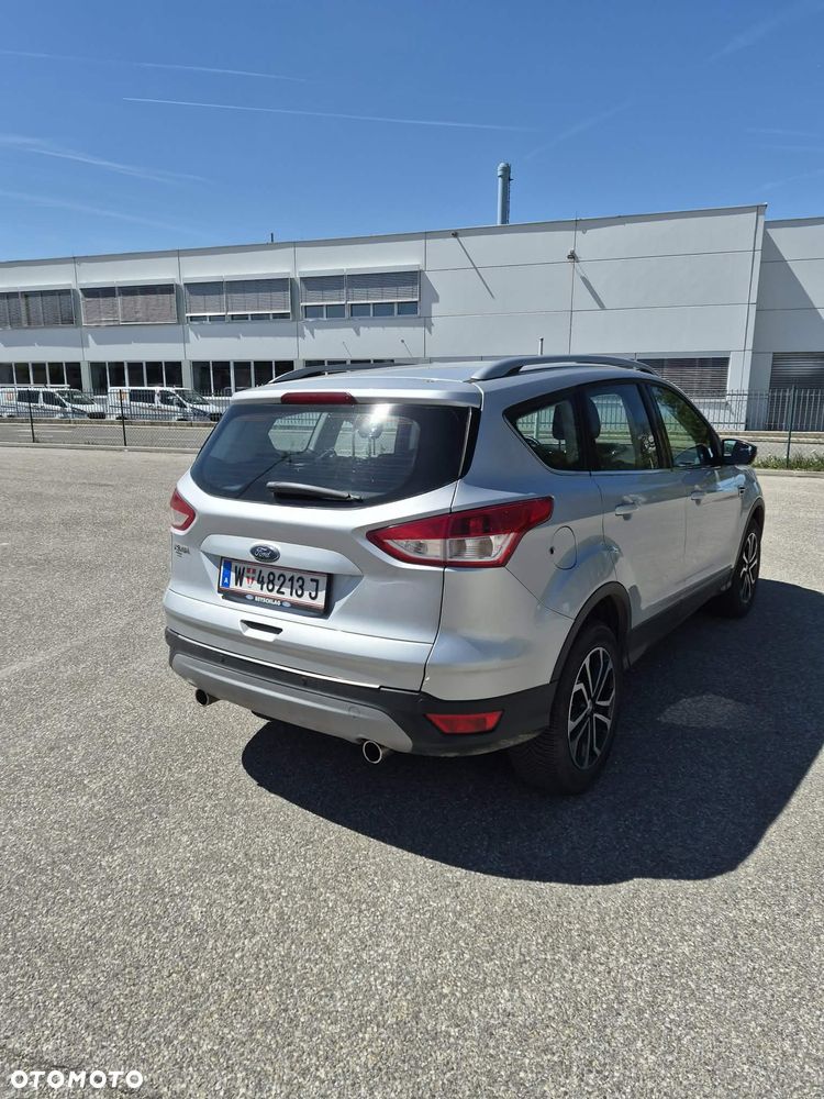 Ford Kuga - 10