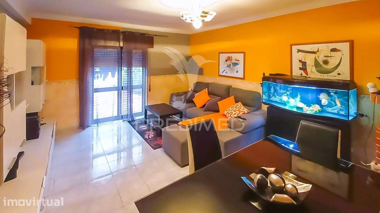 Olhão - Apartamento T3 RCH em zona central c/grande QUINTAL - Grande imagem: 4/14
