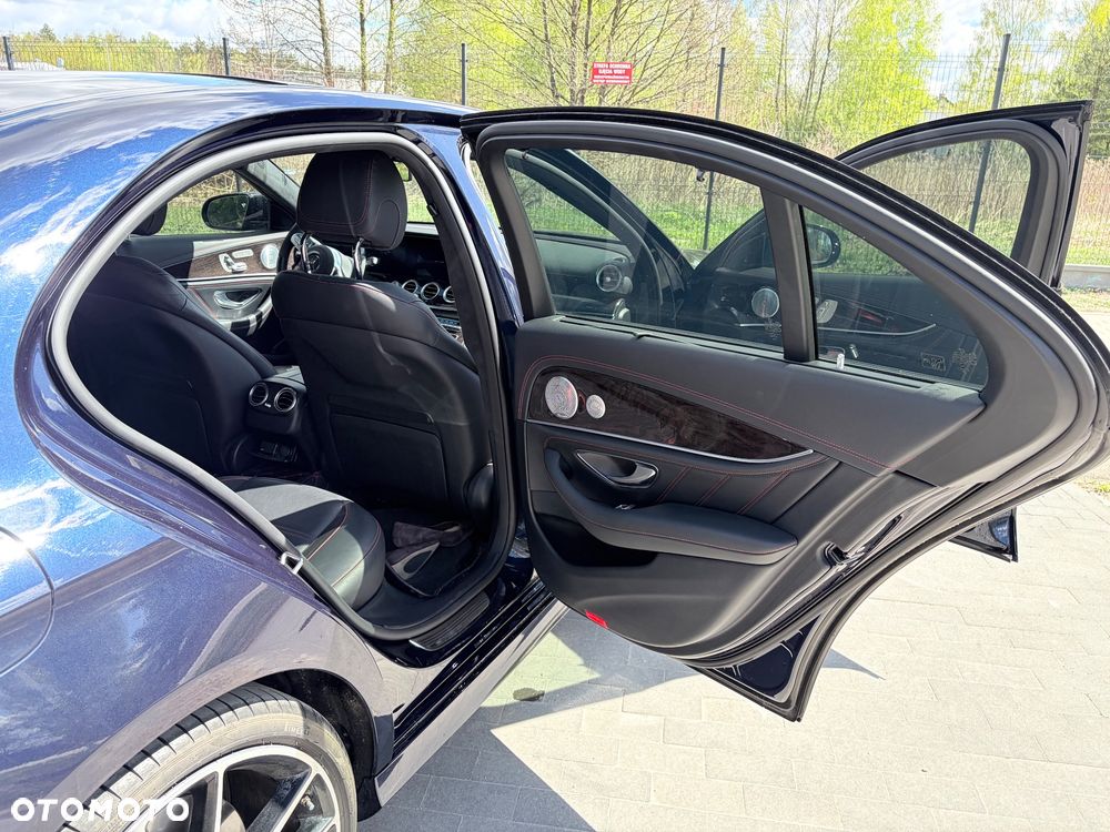 Mercedes-Benz Klasa E AMG 53 4Matic AMG Speedshift 9G-TCT - 17