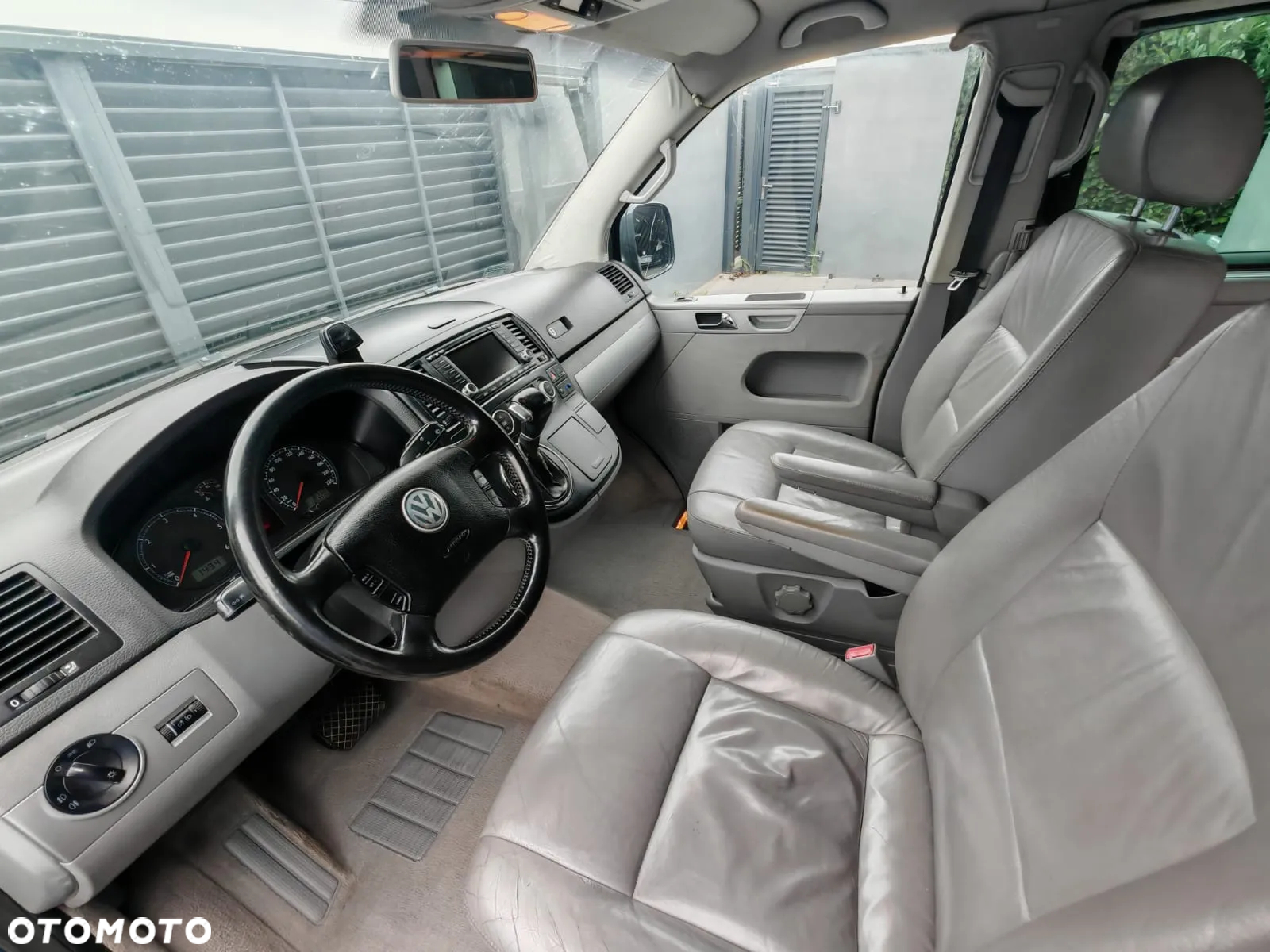 Volkswagen Multivan - 7