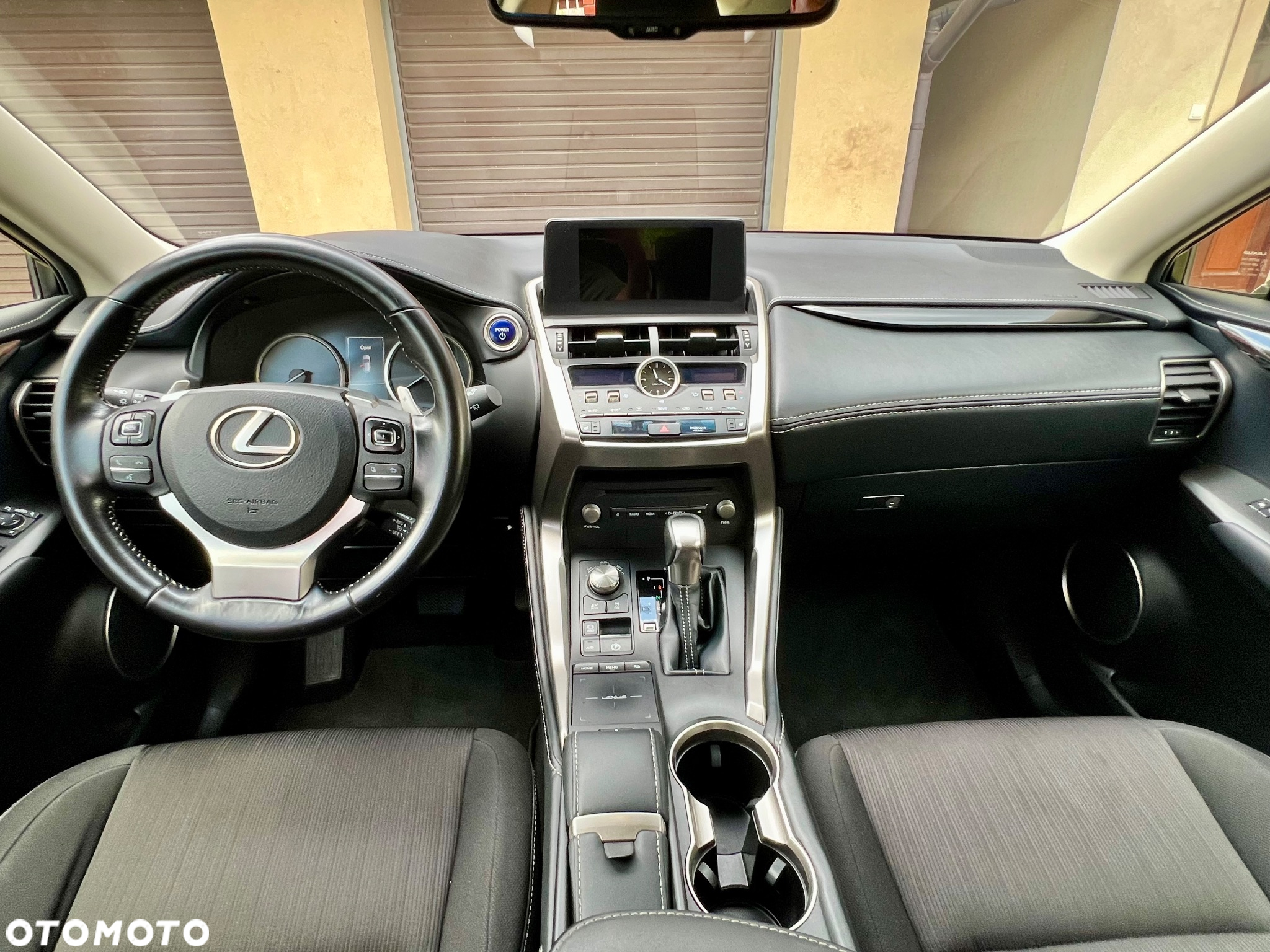 Lexus NX 300h Elegance + Business AWD - 10
