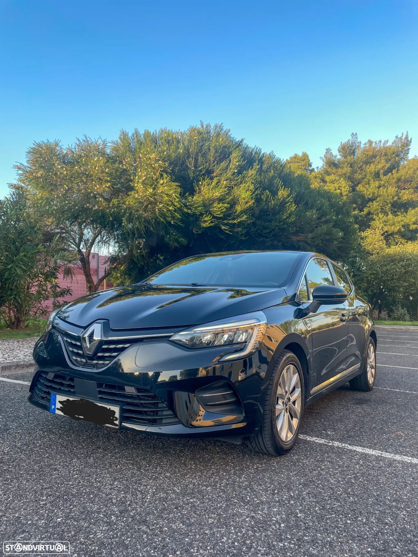 Renault Clio 1.0 TCe Intens - 1