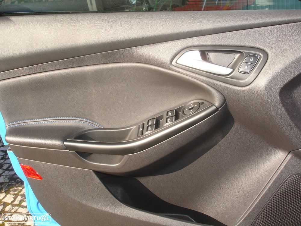 Ford Focus - 5