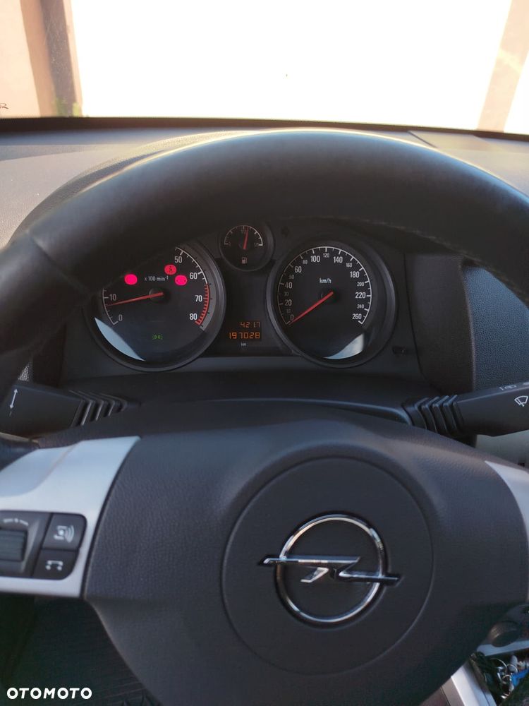 Opel Astra 1.6 Enjoy - 10