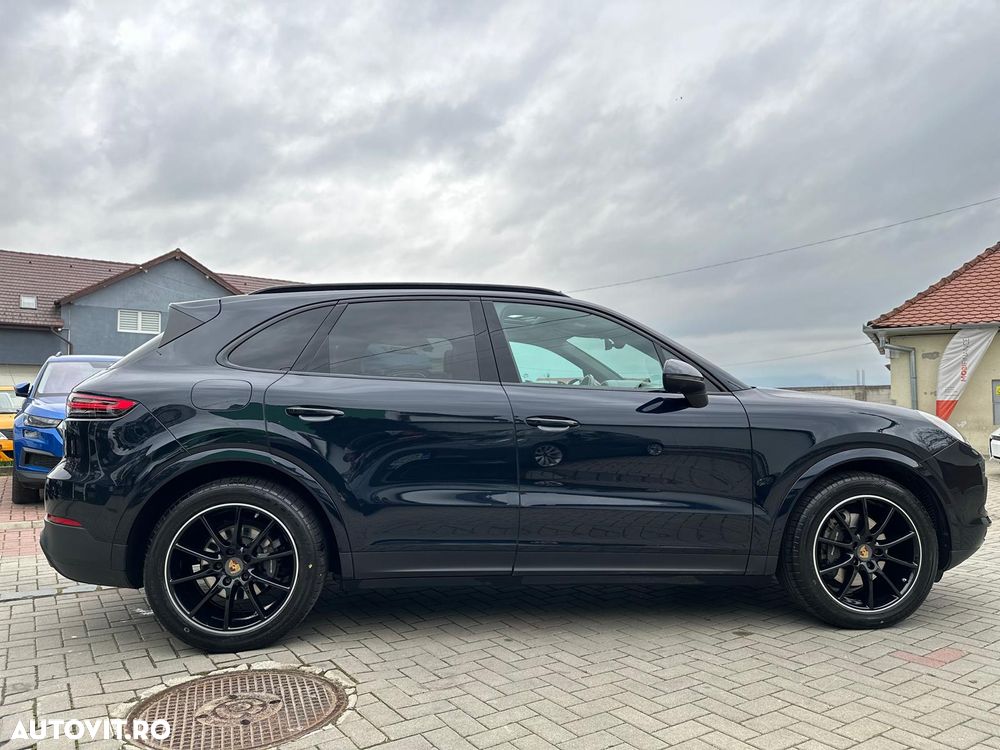 Porsche Cayenne Tiptronic S - 17