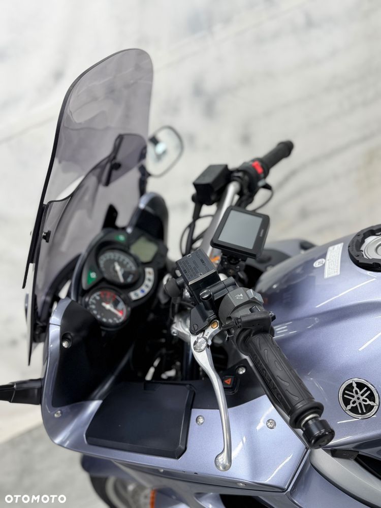 Yamaha FJR - 11