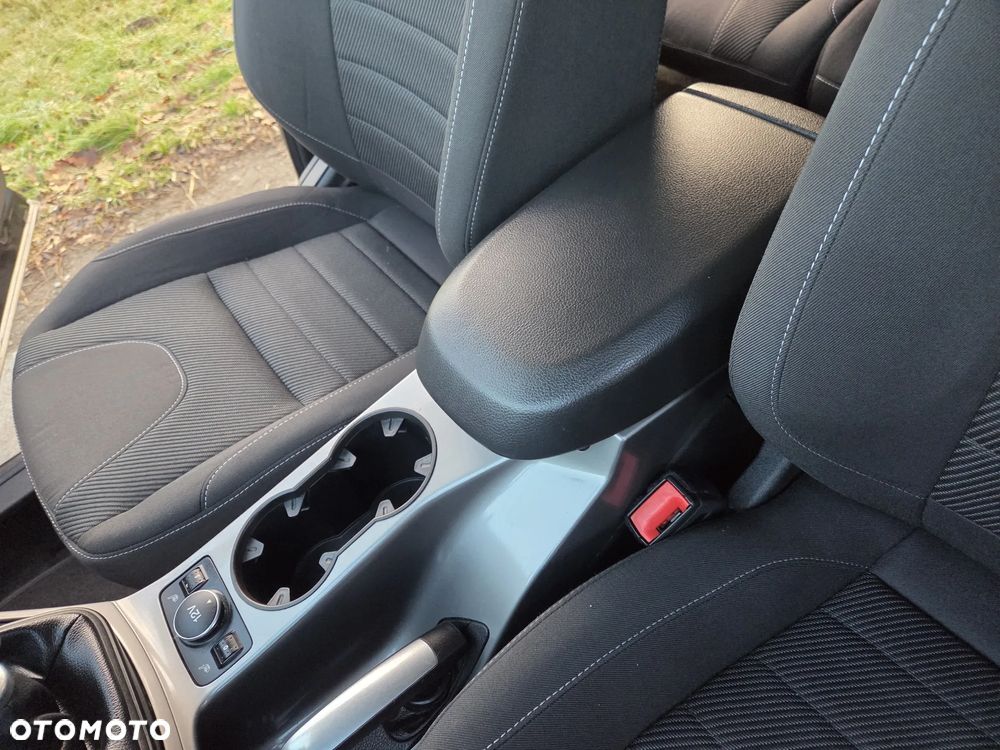 Ford Kuga 2.0 TDCi 2x4 SYNC - 15