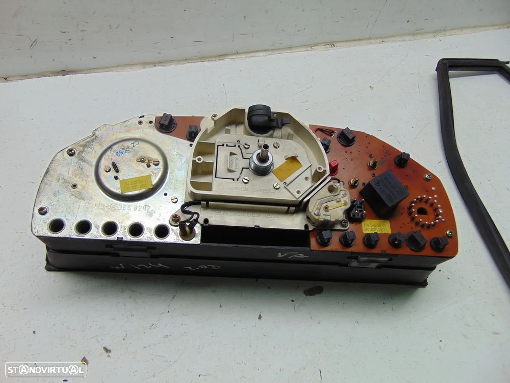 Mercedes W124 conta kilómetros/Volante - 7