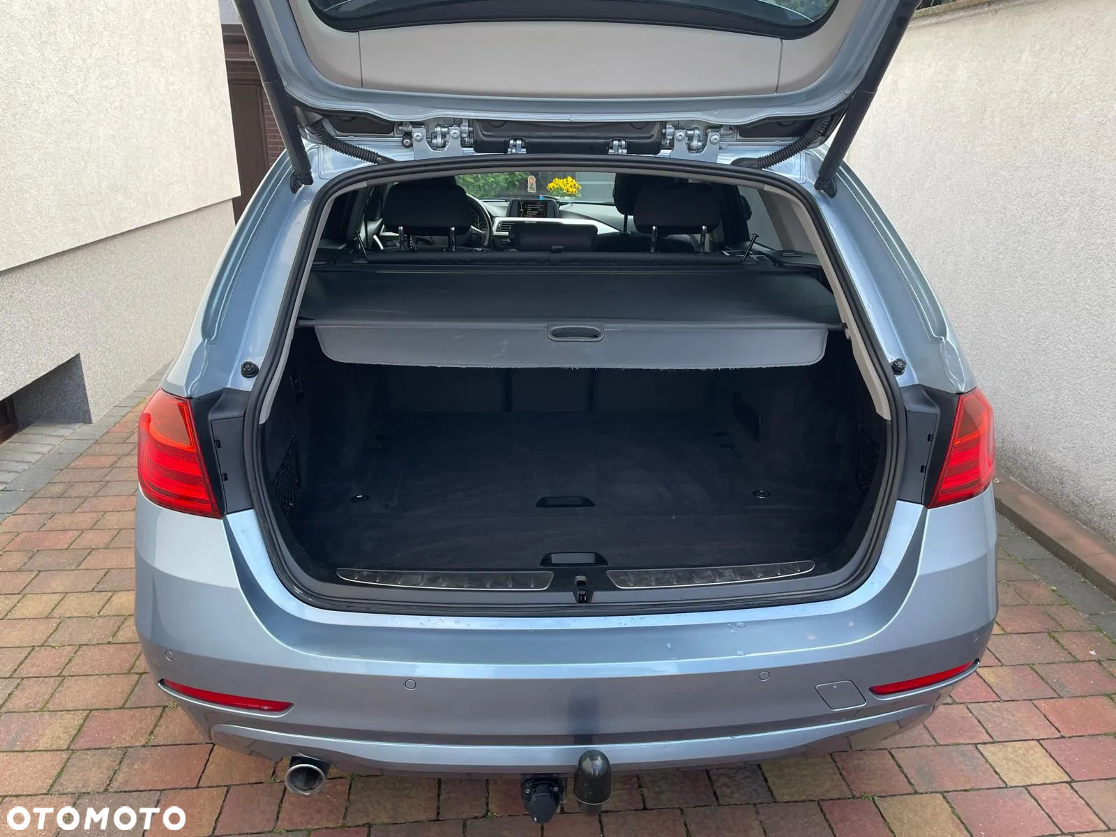 BMW Seria 3 318d Touring - 6
