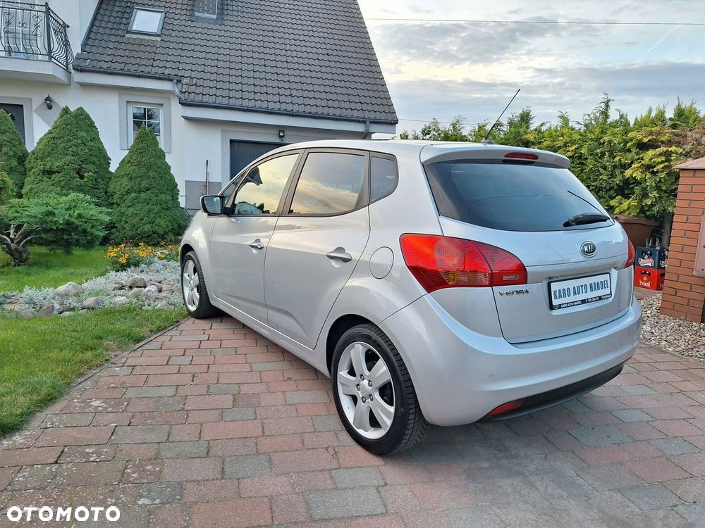 Kia Venga 1.6 Business Line - 9