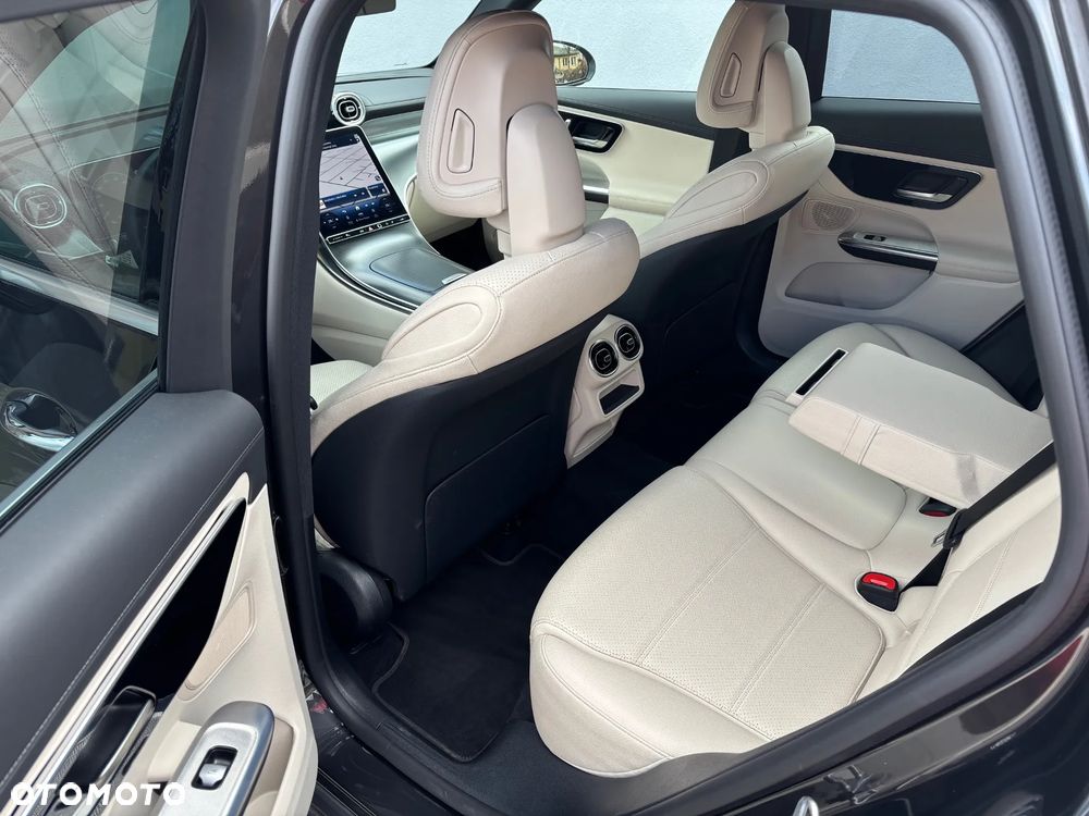 Mercedes-Benz GLC - 10