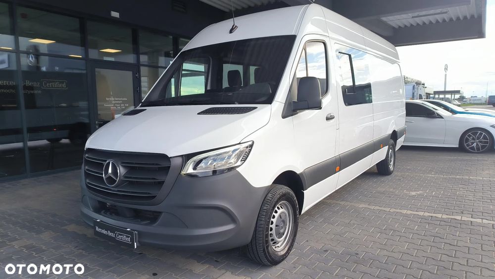 Mercedes-Benz Sprinter - 2
