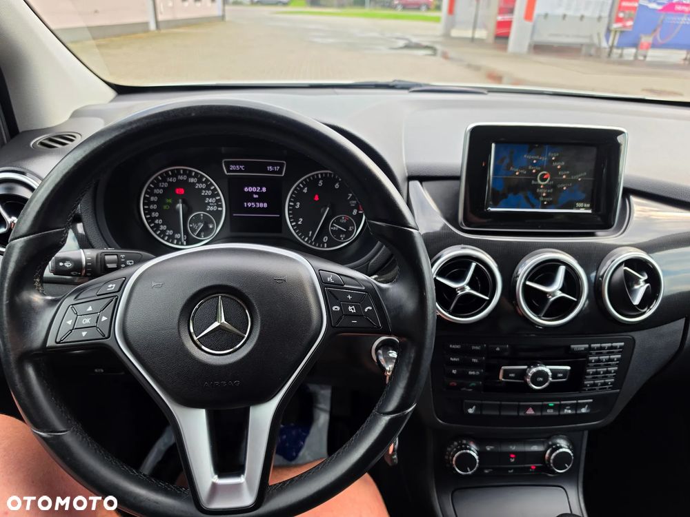 Mercedes-Benz Klasa B 200 BlueEFFICIENCY Edition 1 - 14