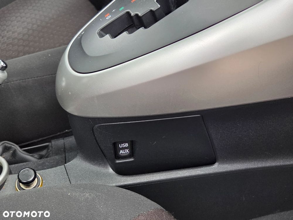 Toyota Verso 1.8 Multidrive Edition - 16