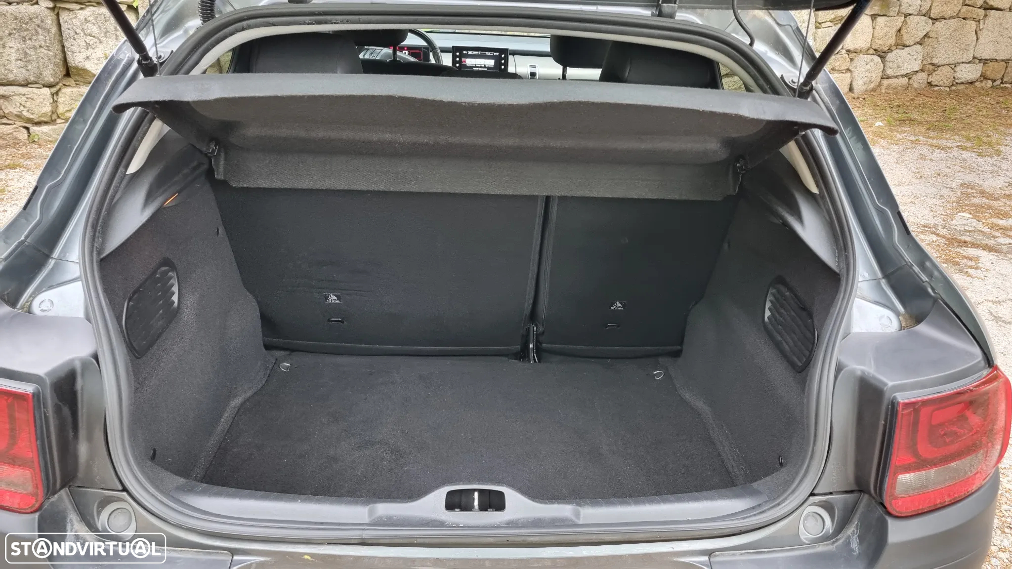 Citroën C4 Cactus 1.2 PureTech Shine - 26