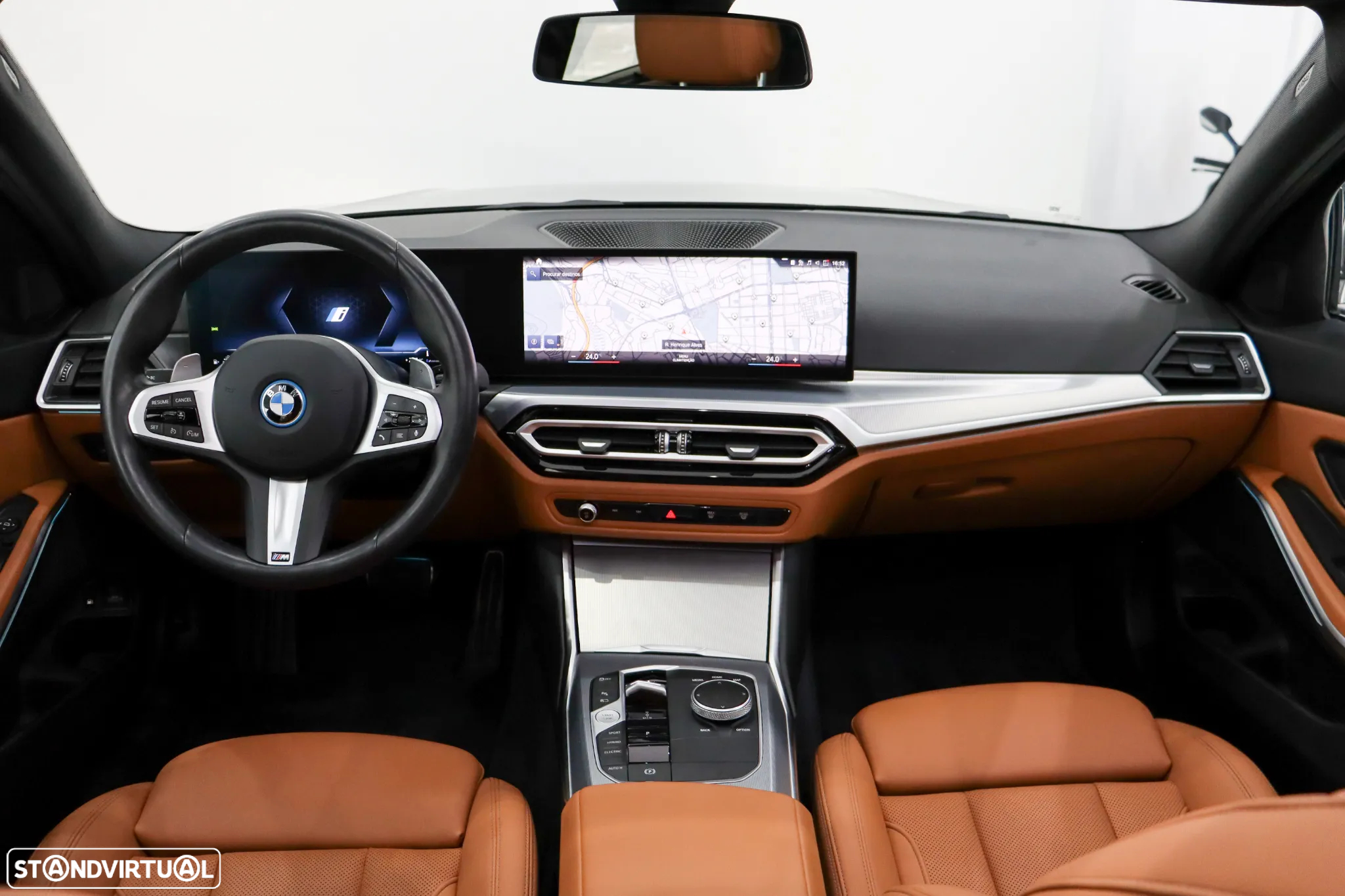 BMW 320 e Touring Pack Desportivo M Auto - 32