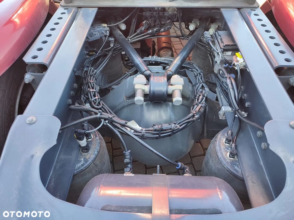 Scania R530 / STANDARD / V8 - 28