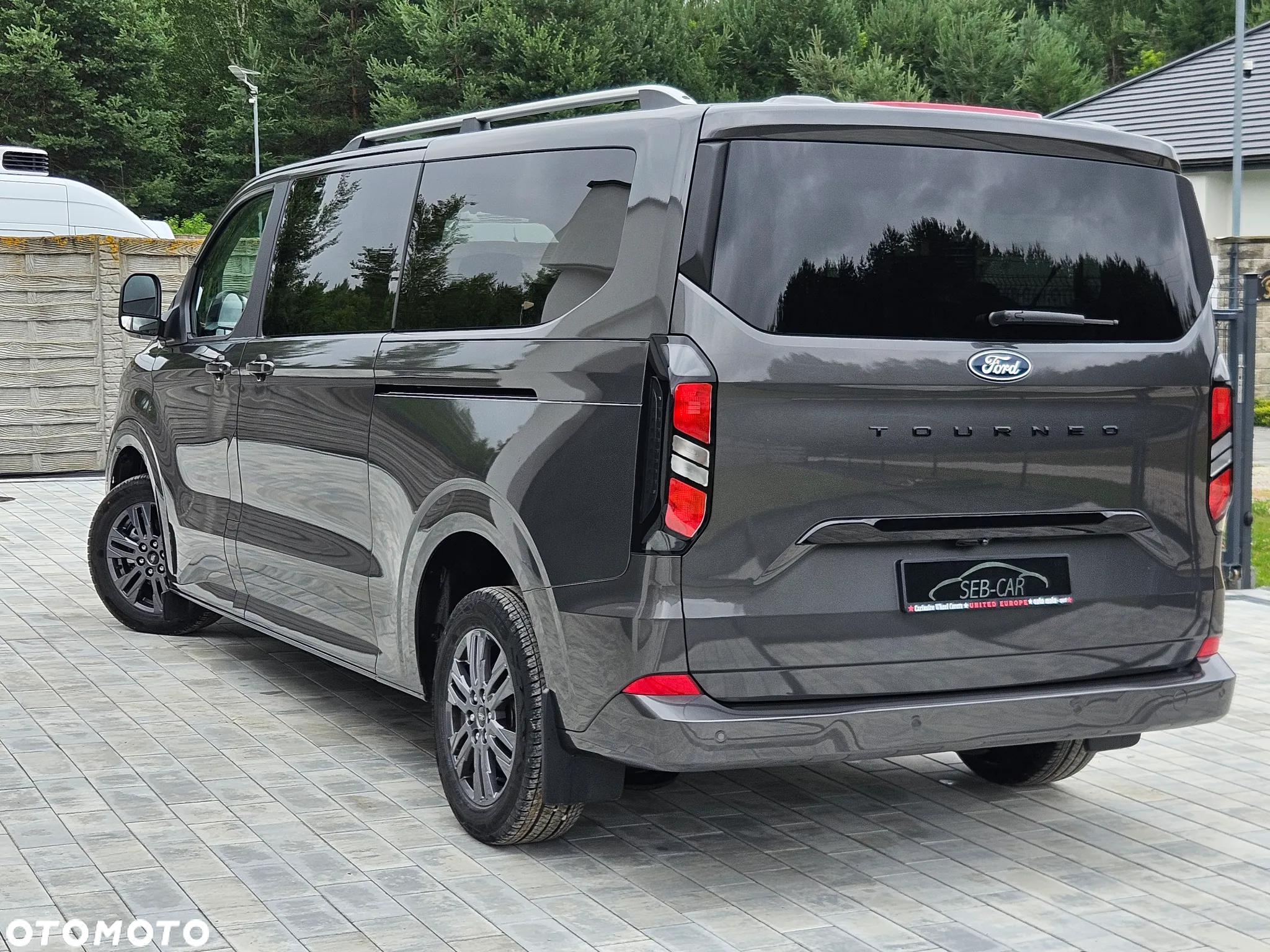 Ford Tourneo Custom 2.0 EcoBlue L2 Titanium SelectShift - 4