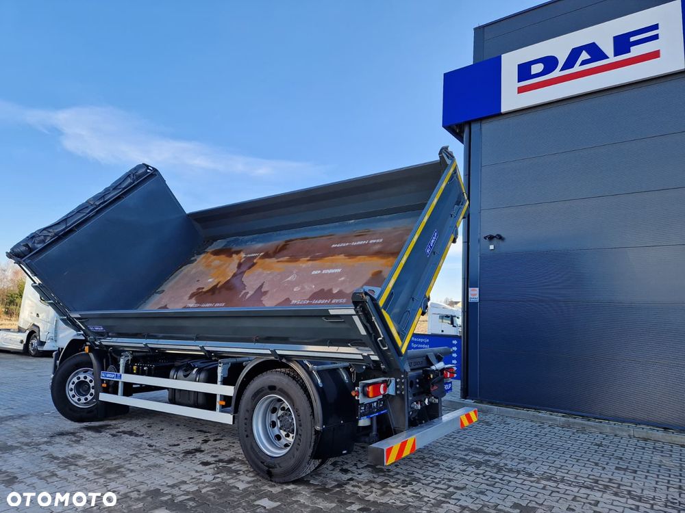DAF XB FA 18 - 4