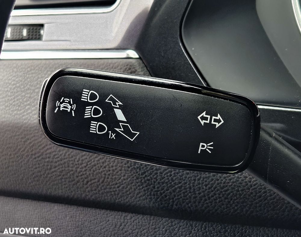 Volkswagen Tiguan Allspace 2.0 TDI SCR 4Motion Highline - 29