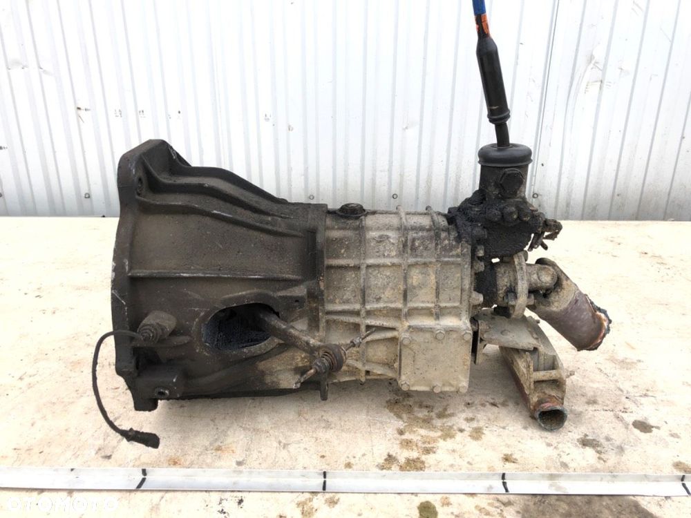 SKRZYNIA BIEGÓW  IVECO DAILY I Platforma / podwozie 1978 - 1999 35-10 (10310311, 10311111, - 1