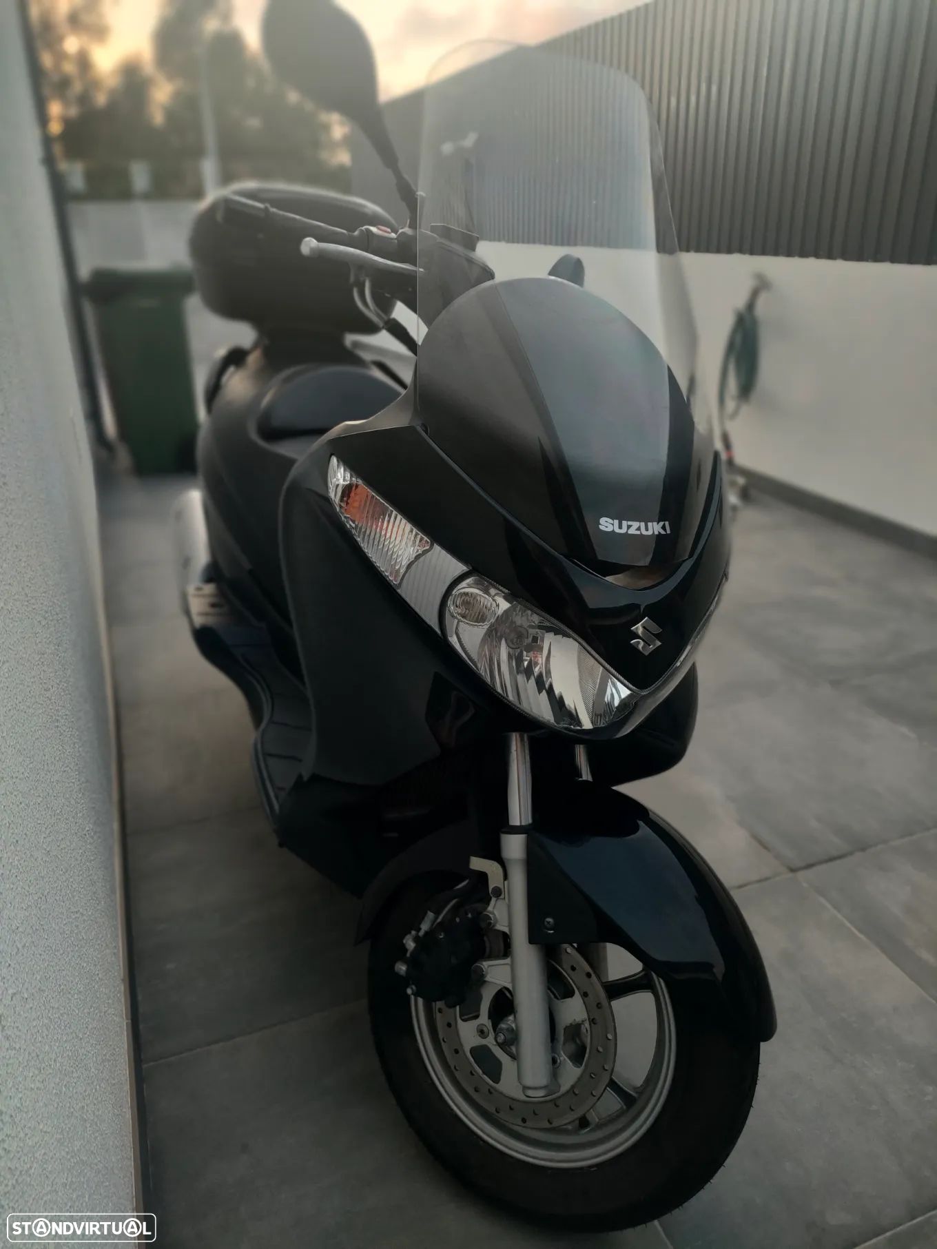 Suzuki Burgman - 1