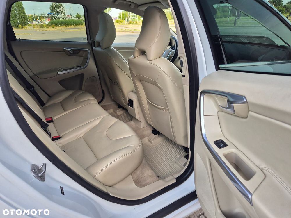 Volvo XC 60 - 11