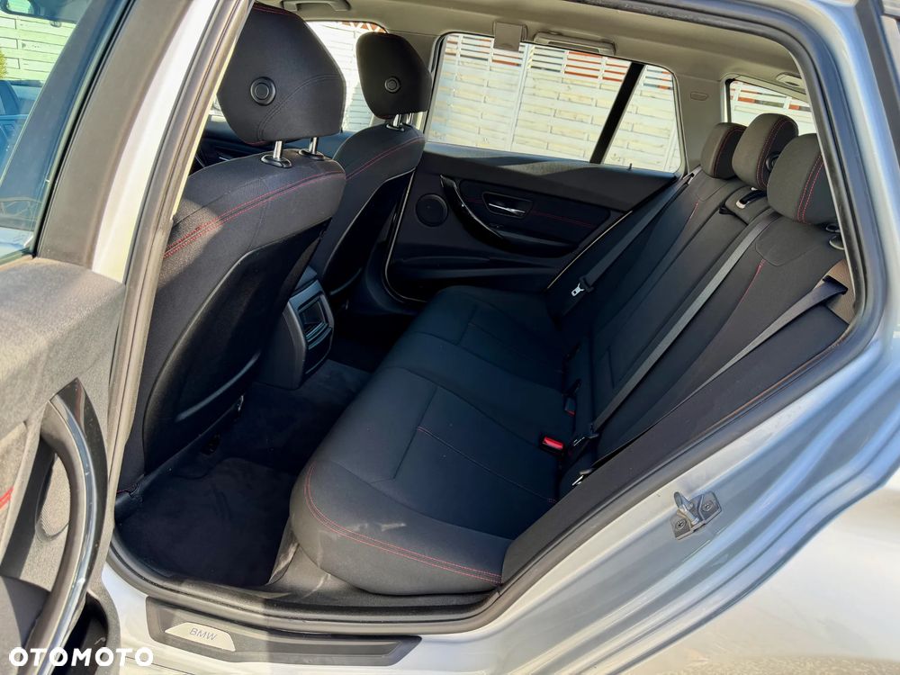 BMW Seria 3 316d Sport Line - 16