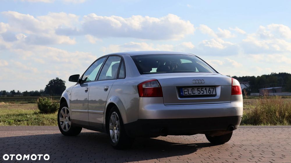 Audi A4 Limousine - 20