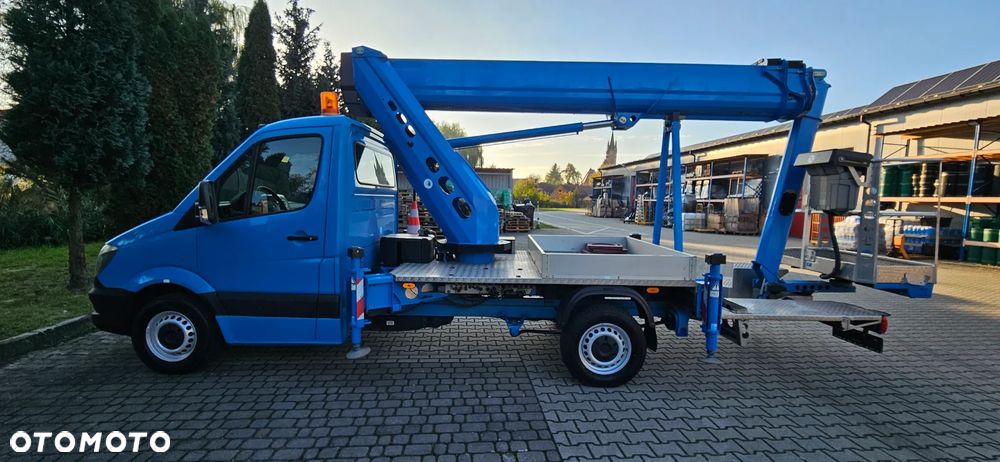 Mercedes-Benz Sprinter - 6