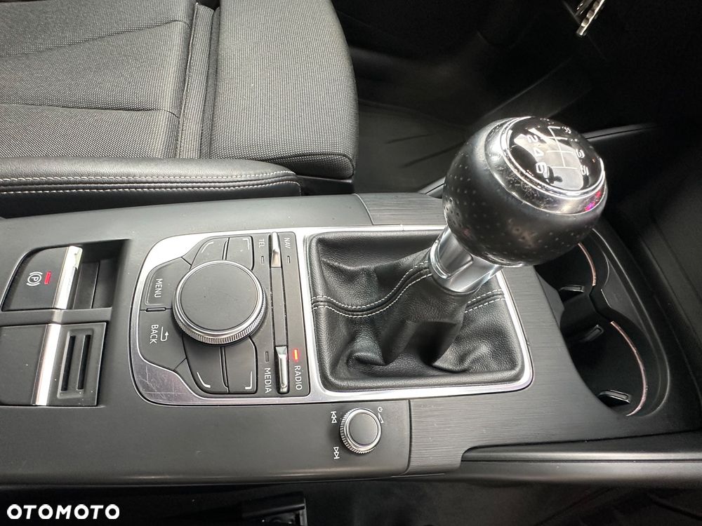 Audi A3 Sportback 2.0 TDI quattro S line Sportpaket - 30