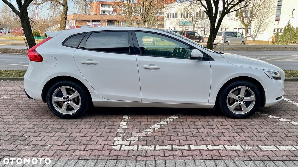 Volvo V40 T3 Momentum - 2