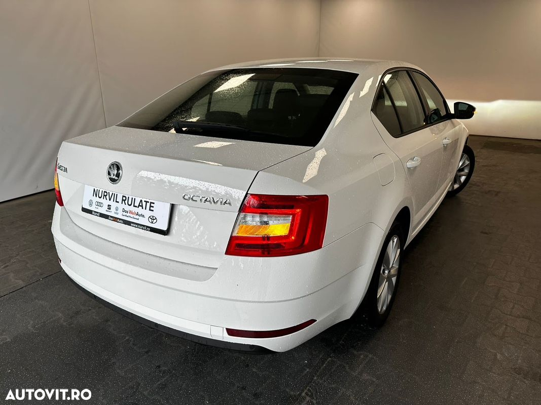 Skoda Octavia 1.6 TDI Style - 24