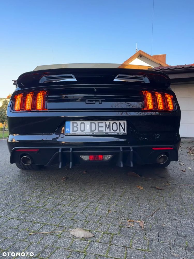 Ford Mustang 5.0 V8 GT - 10