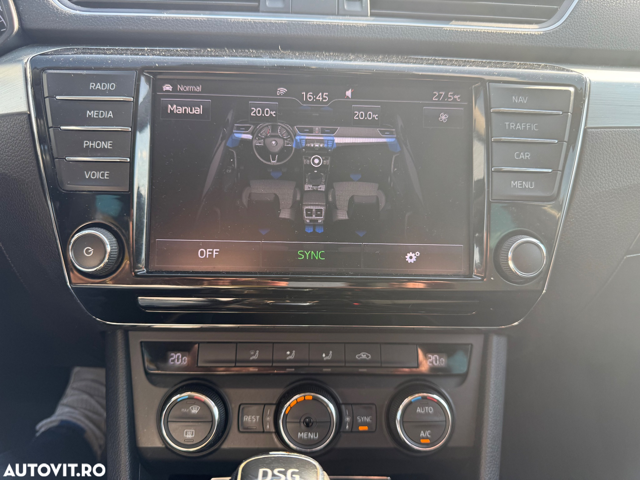 Skoda Superb 2.0 TDI DSG Sportline - 30